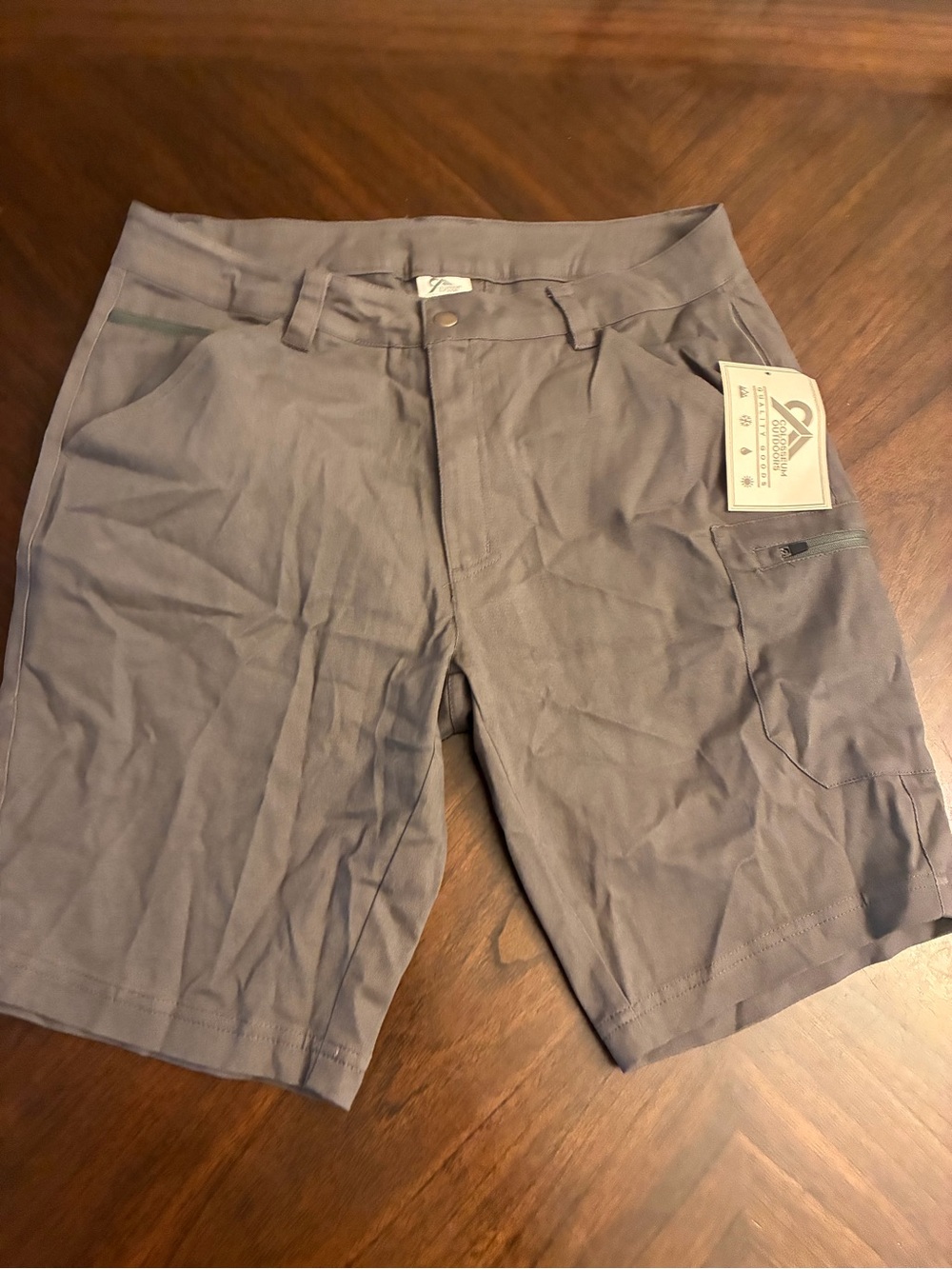 New Colosseum Outdoors men’s shorts size small